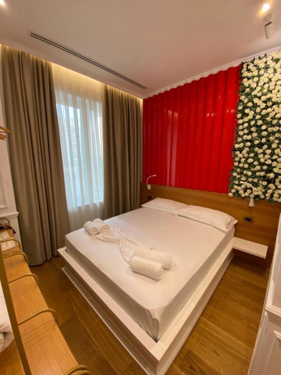 Crown Boutique Hotel Durres Ngoại thất bức ảnh
