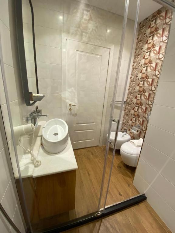 Crown Boutique Hotel Durres Ngoại thất bức ảnh