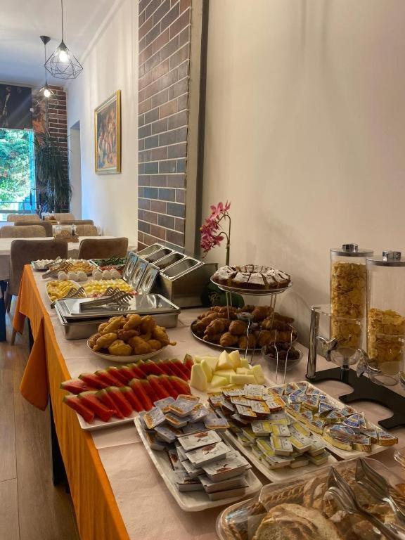 Crown Boutique Hotel Durres Ngoại thất bức ảnh
